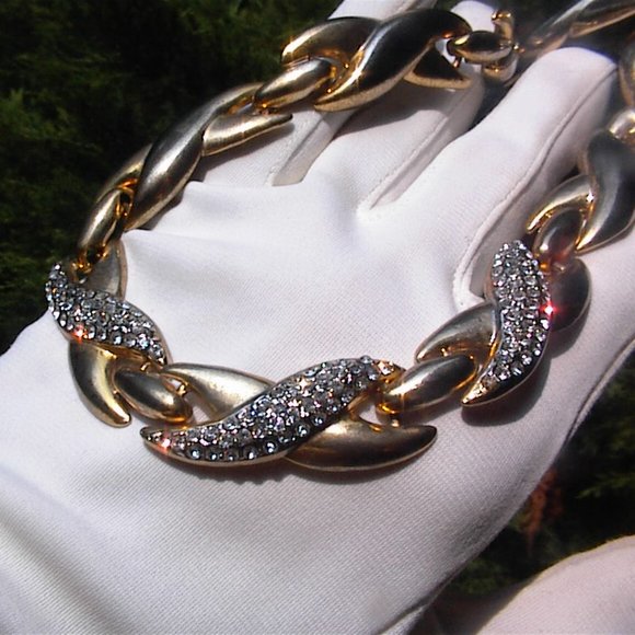 Vintage CROWN TRIFARI Gold Tone Rhinestone Criss Cross Collar NECKLACE - Picture 2 of 4